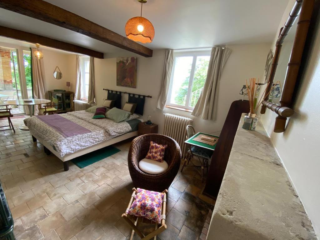 Amalouyse Studio De Charme Au Coeur Des Chateaux De Loire Montlouis-sur-Loire Exteriör bild